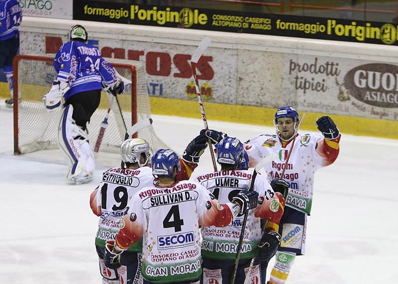 Migross Supermercati Asiago Hockey al debutto stagionale