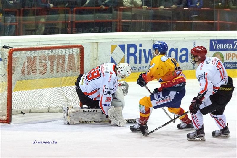 È FINALE! L'Asiago fa sua anche Gara 5 e vola in Finale di SKY Alps Hockey League!