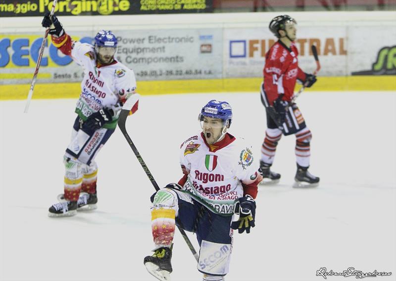 L'Asiago Hockey vola in semifinale. Il Valpellice, battuto 6-2, esce di scena